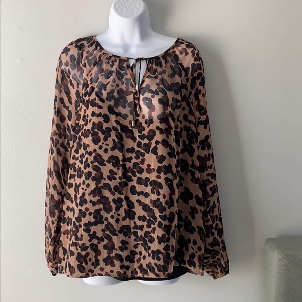 NWT NYDJ Leopard Print Split Neck Blouse Size M
